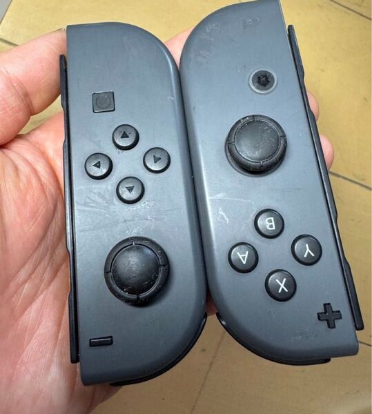 中古 Nintendo HAC-015 HAC-016 (詳細は不明です)*(動作未確認)(ジャンク品 )