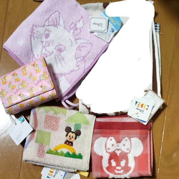 ディズニー タオルハンカチ ウォッシュタオル 新品タグ付き まとめ売り 3点セット おまけ付き