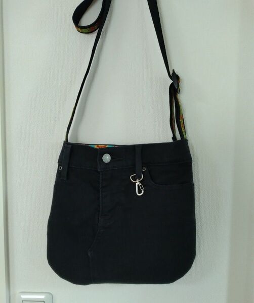 ジーンズ リメイク ショルダーバック ポシェット スマホショルダー ハンドメイド levis 黒