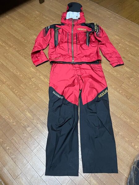 シマノ ネクサス(NEXUS) SHIMANO DS タフレインスーツ RA-124S レッド M サイズ / レインウエア