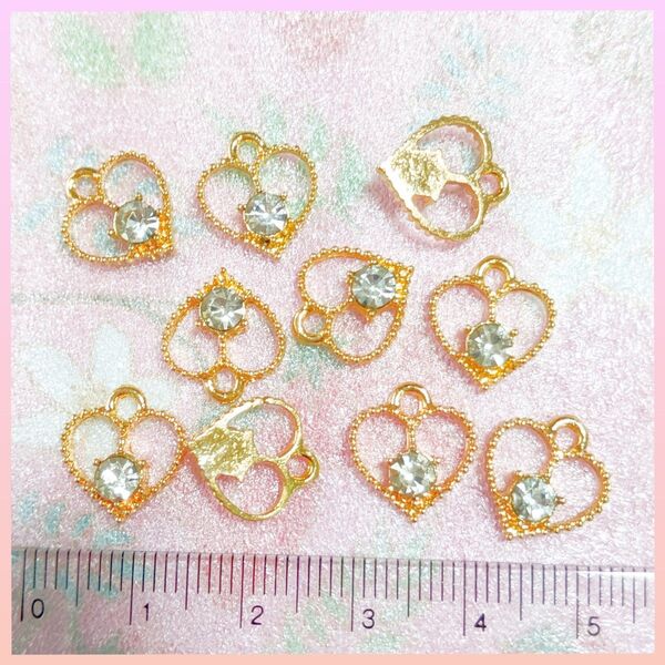 ハンドメイド パーツ チャーム エポチャーム ピアス イヤリング 丸カン付 ゴールド 金色 ハート 透明 クリア 10個