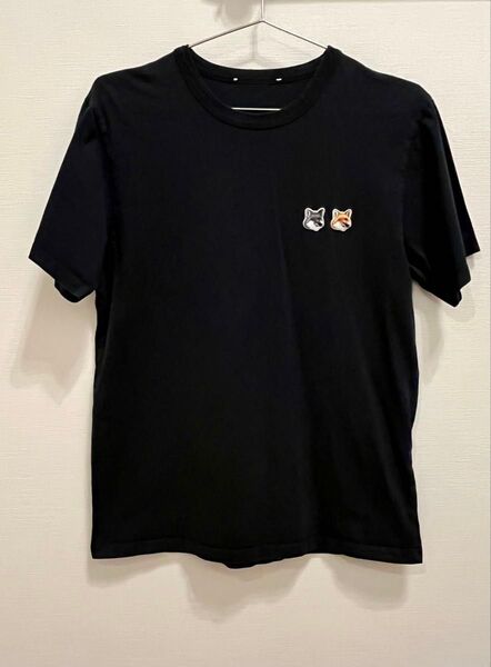 【セール中】MAISON KITSUN メゾンキツネ ブラック Tシャツ 刺繍 男女兼用 半袖