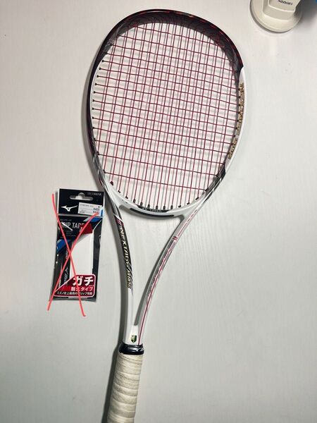 ソフトテニスラケット ネクシーガ90S YONEX ガット ライジングストーム 値下げ交渉可!