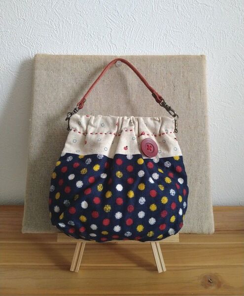 ハンドメイド バネポーチ ミニバッグ 和風ドット柄 ネイビー 赤ボタン