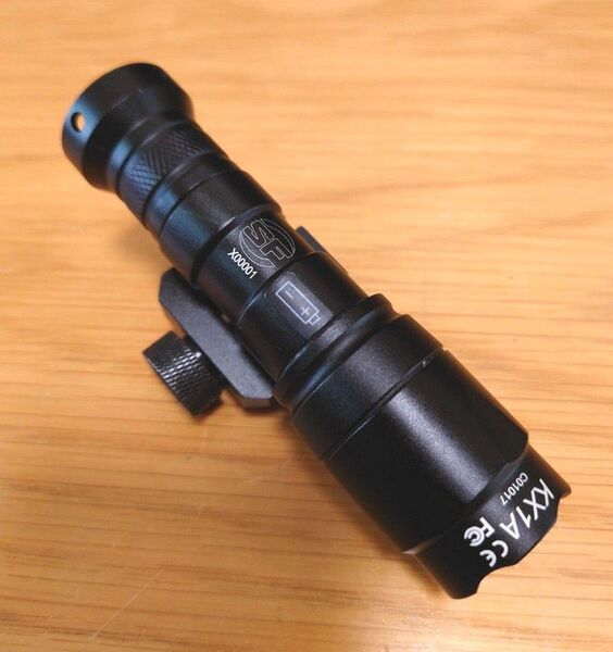 SF M300A KX1A フラッシュライト レプリカ