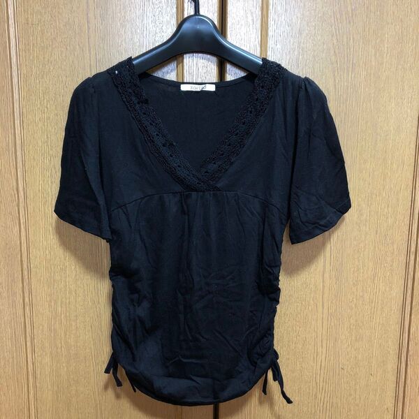 半袖 カットソー Tシャツ トップス 無地 シンプル ブラック Vネック 鍵あみ サイズM
