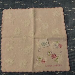 LAURA ASHLEY タオルハンカチ ピンク 花柄 刺繍 未使用