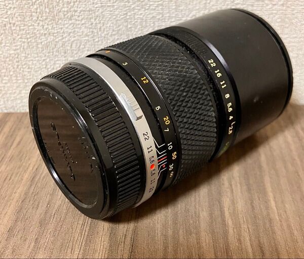 OLYMPUS E.ZUIKO 135mm Auto-T f/2.8 蓋付