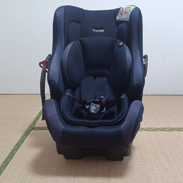 Combi ウィゴーロングサイドプロテクションエッグショックHH チャイルドシート 新生児 回転式