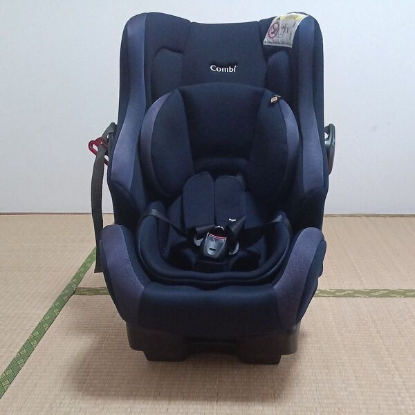 Combi ウィゴーロングサイドプロテクションエッグショックHH チャイルドシート 新生児 回転式