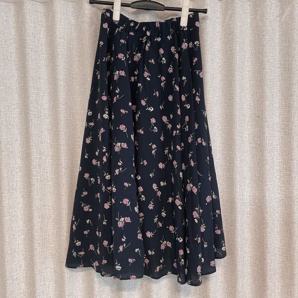 【クーポン利用で500円OFF】MAJESTIC LEGON 花柄スカート