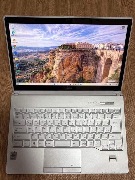 富士通 ノートパソコンLIFEBOOK SH90/T タッチパネル/i5/メモリ8GB/SSD128GB/Office2021