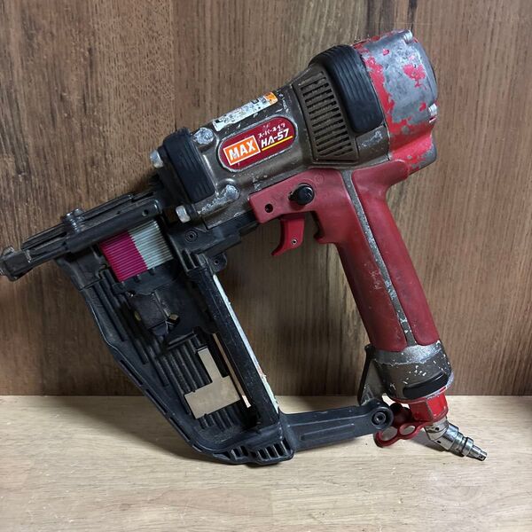 MAX 高圧フロアタッカー 57㎜釘打ち機