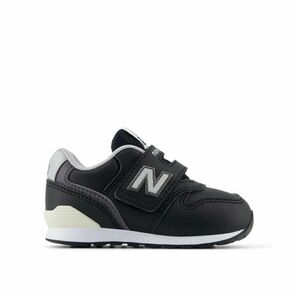 IZ996 New Balance 14.5cm ニューバランス スニーカー ホワイト NB