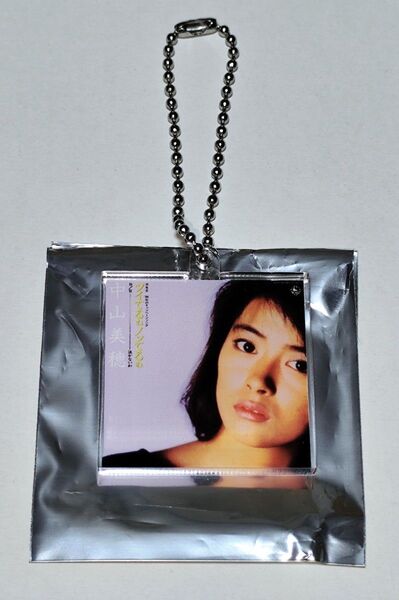 中山美穂 シングルジャケット アクリルキーホルダー ツイてるねノッてるね アクキー