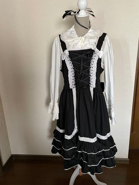 ゴスロリ風 4 Lサイズ ボディライン製 多少汚れあり