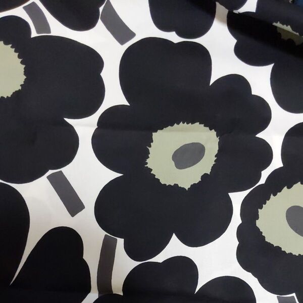 marimekko マリメッコ ピエニウニッコ柄 生地