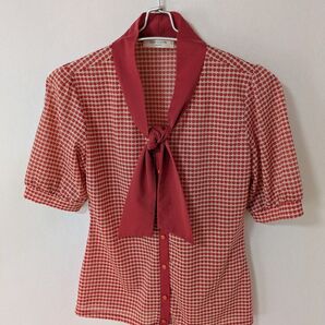 OFUON オフオン 総柄 タイ付き 5分袖 ブラウス レッド ベージュ 38 M