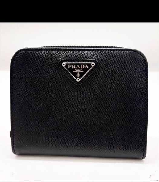 PRADA プラダ 二つ折り財布 サフィアーノレザー 折り財布 ファスナー 三角プレートラウンドファスナー