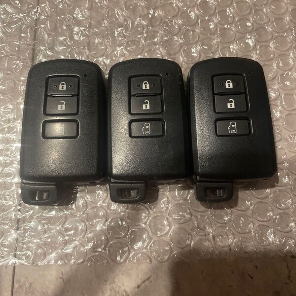 トヨタ 純正スマートキー 片側スライド 001-A00237 3個セット