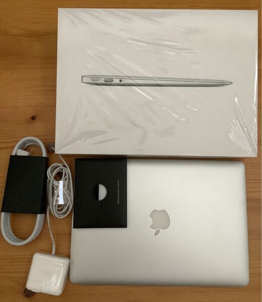 MacBook Air 13" 2017 i5 8GB 128GB SDカード(JetDriveLite128GB)付属