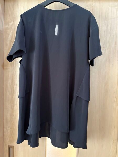 Tシャツ 半袖 M トップス レディース 綺麗め 体型隠し 黒 ブラック