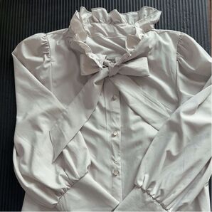 美品フリルブラウス r-p-s