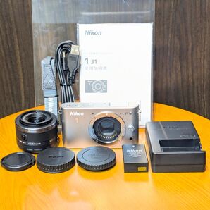 ニコン Nikon 1 J1 10-30mm レンズセット ミラーレス カメラ