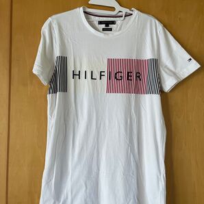 トミーヒルフィガー TシャツS