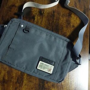 《Vintage》 DIESEL ボディーバッグ