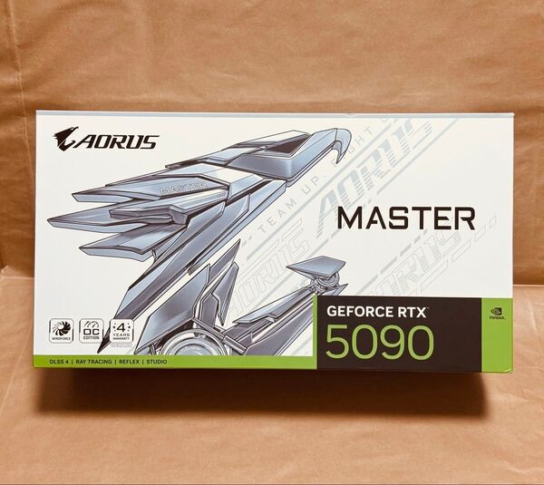 GIGABYTE AORUS RTX 5090 MASTER ICE 32G 箱のみ 連絡