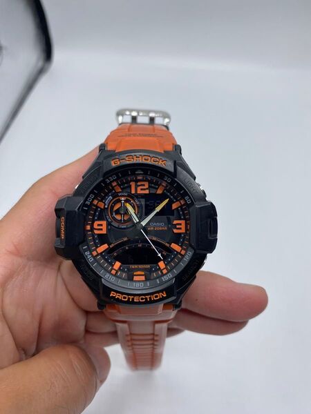 美品 新品電池交換済 g-shock 5302 ga-1000 オレンジ