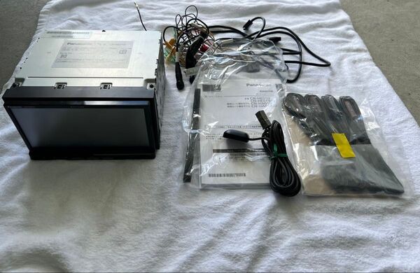 Panasonic Strada CN-HE01D カーナビ