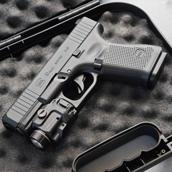 GLOCK19 gen5 フィンガーアクションブローバック 排莢式 モデルガン G19 グロック voisky