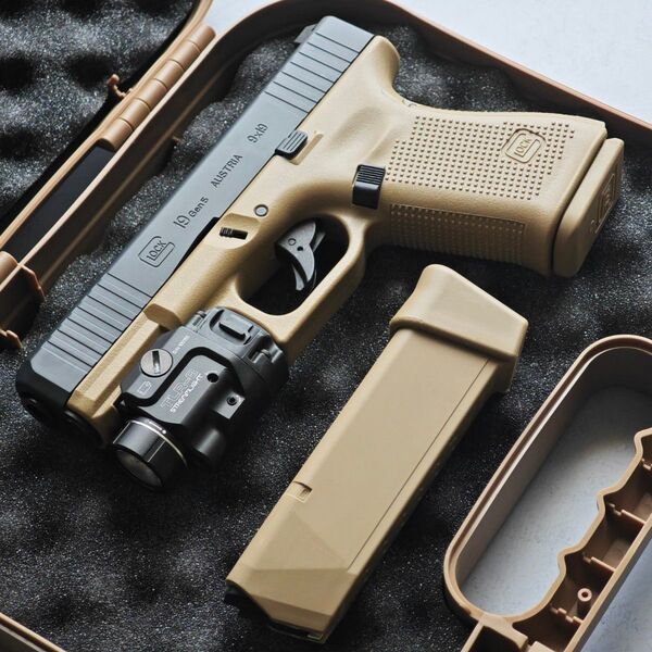 Voiksy Glock19 gen5 カスタム フィンガーアクションブローバック 排莢式 モデルガン G19 グロック