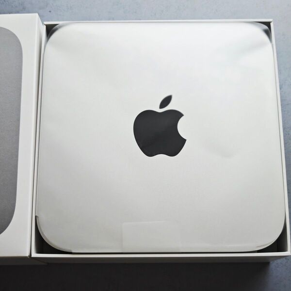 M2 Mac mini 8GBメモリ 256GB SSD
