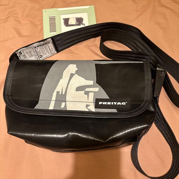 FREITAG F41 HAWAII FIVE-0 ブラック ショルダーバッグ メッセンジャーバッグ フライターグ
