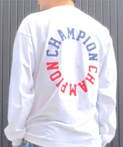 Champion 長袖Tシャツ ホワイト ロンT L Lザイズ チャンピオン 背面BIGロゴ長袖 春夏 白 カットソー