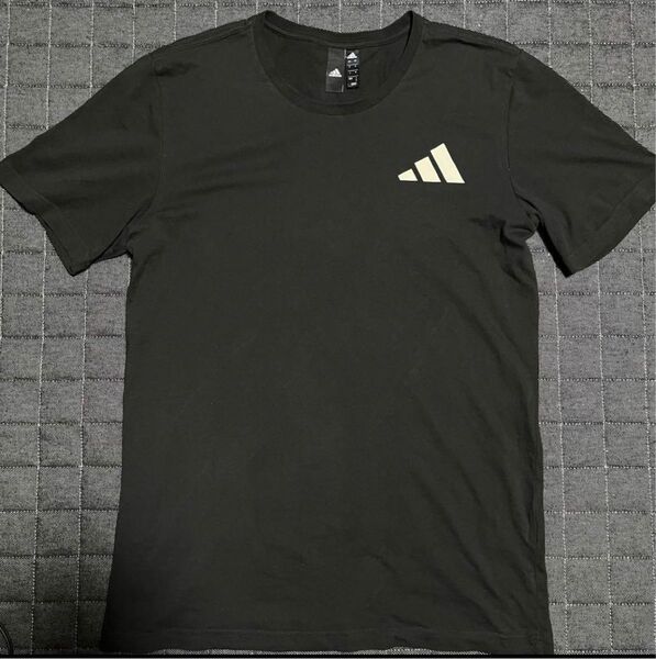 adidas 半袖Tシャツ