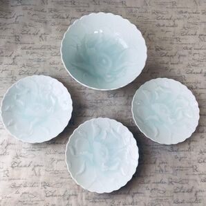 其泉 賞美堂 有田焼 青白磁牡丹彫 中鉢 小皿 有田焼