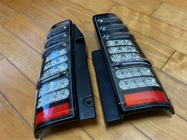 ♪ MBRO LED サンダーテールランプキット ブラックリム ジムニー JB23W (STJBJIMY-2L-CB-04)♪