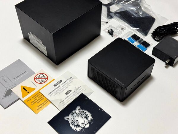【超美品】MINISFORUM UM780 XTX RAM16GBミニPC Win11P Ryzen7 7840HS SSD0GB