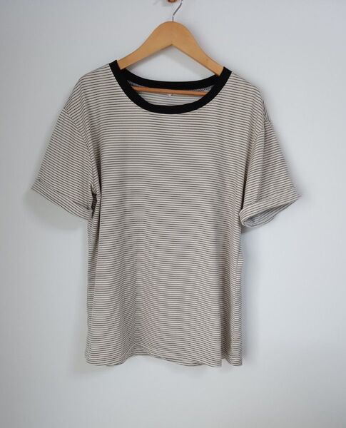ボーダーTシャツ カットソー クルーネック 細ボーダー