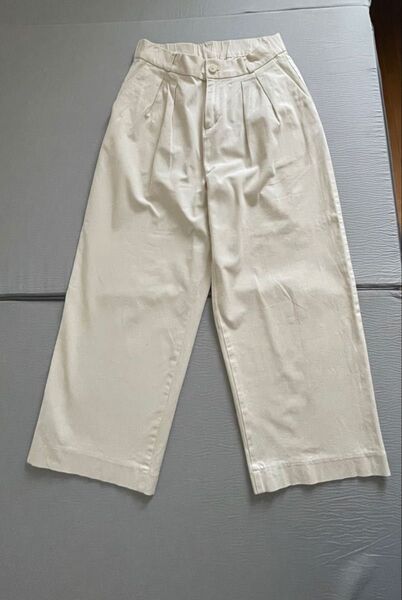 無印良品 オフホワイト コットン ワイドパンツ