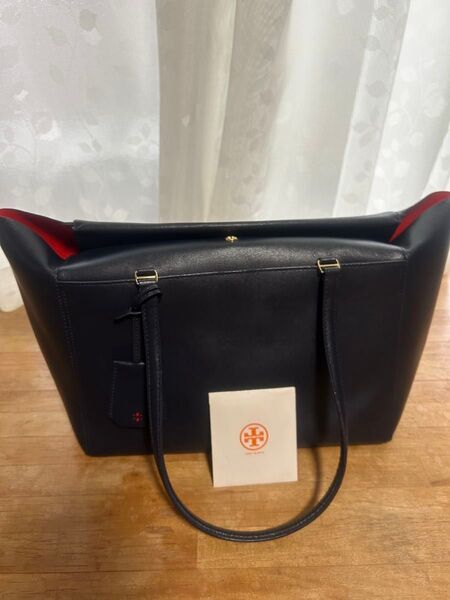 Tory Burch ネイビー レザートートバッグ TORY BURCH 外見は美品