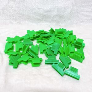Selinear 温室クランプクリップ 50個 プラスチック製 温室用フィルムの固定 再利用可能 雨除けシート留め 耐寒性 軽量