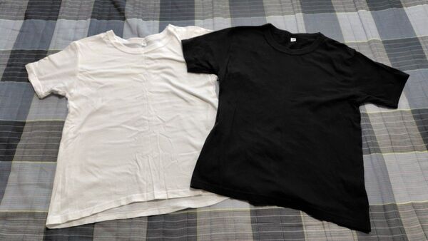 【 130サイズ 半袖Tシャツ 2枚セット】まとめ売り シンプル ルームウェア 下着 男の子 女の子 訳あり