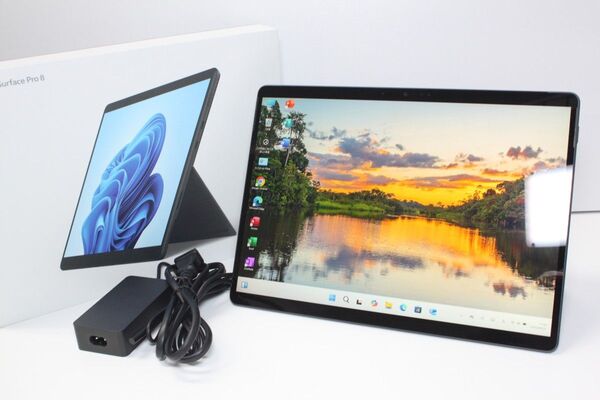 【現状品】Surface Pro 8/intel Core i5/256GB/8GB ⑥