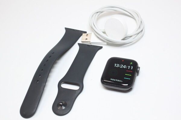 Apple Watch SE(第1世代)GPS/40mm/A2351〈MYDP2J/A〉⑤