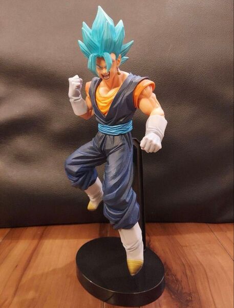 一番くじ ドラゴンボールD賞 スーパーサイヤ人ゴッド超サイヤ人ベジットフィギュア